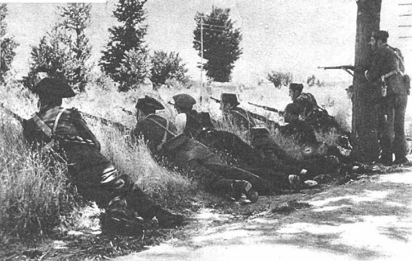 GUARDIAS CIVILES Y MILICIANOS