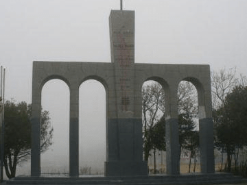 Monumento dedicado a los rumanos de Franco en Majadahonda